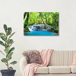 «Тайланд. Erawan Waterfall, Kanchanaburi» в интерьере современной светлой гостиной над диваном