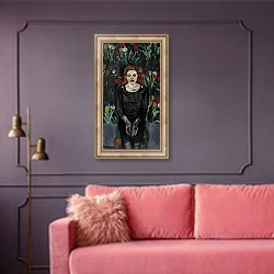 «Spring Portrait,» в интерьере гостиной с розовым диваном
