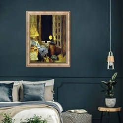 «Femme lisant, le soir» в интерьере классической спальни с темными стенами
