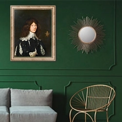 «Портрет молодого мужчины в черном 2» в интерьере классической гостиной с зеленой стеной над диваном