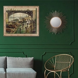 «Грузчики угольных доков» в интерьере классической гостиной с зеленой стеной над диваном