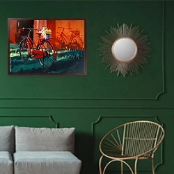 «Велосипед с цветами» в интерьере классической гостиной с зеленой стеной над диваном
