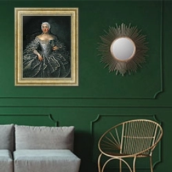 «Портрет графини В.А.Шереметевой. 1746.» в интерьере классической гостиной с зеленой стеной над диваном