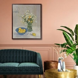 «Summer Daisies and Lemons, 1990» в интерьере классической гостиной над диваном