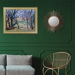 «Trees and houses, 1885-86» в интерьере классической гостиной с зеленой стеной над диваном