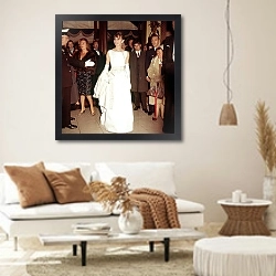 «Хепберн Одри 105» в интерьере светлой гостиной в стиле ретро
