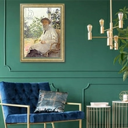 «Portrait of Lev Nikolaevich Tolstoy on the Terrace, 1905» в интерьере в классическом стиле с зеленой стеной
