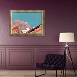 «Горный этюд 2» в интерьере гостиной с розовым диваном