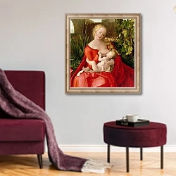 «Virgin and Child 'Madonna with the Iris', 1508 2» в интерьере гостиной в бордовых тонах