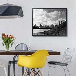 «История в черно-белых фото 502» в интерьере столовой в скандинавском стиле с яркими деталями