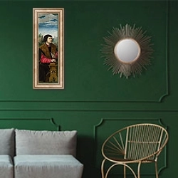 «Распятие. Левая панель» в интерьере классической гостиной с зеленой стеной над диваном