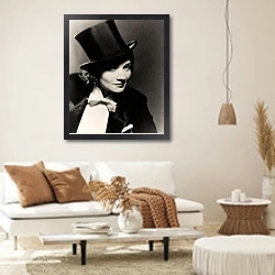 «Dietrich, Marlene (Morocco) 2» в интерьере светлой гостиной в стиле ретро