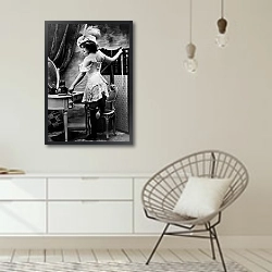 «История в черно-белых фото 1068» в интерьере белой комнаты в скандинавском стиле над комодом