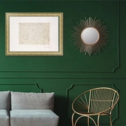 «Женщина, сидящая в саду 2» в интерьере классической гостиной с зеленой стеной над диваном