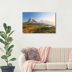 «Горный пейзаж в Доломитовых Альпах, Италия.» в интерьере современной светлой гостиной над диваном