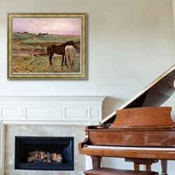 «Лошади на лугу» в интерьере классической гостиной над камином
