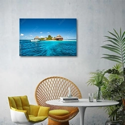 «Маленький тропический остров» в интерьере современной гостиной с желтым креслом