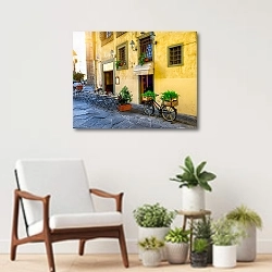 «Узкие улицы Флоренции, Италия» в интерьере современной комнаты над креслом