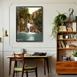 «Шотландия. Калландер, водопад Bracklinn» в интерьере кабинета в стиле ретро над столом