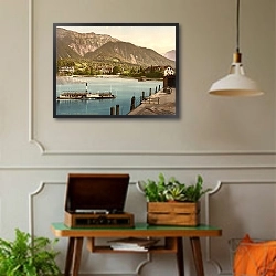 «Швейцария. Бёниген, Бриенцское озеро» в интерьере комнаты в стиле ретро с проигрывателем виниловых пластинок