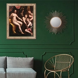 «Диана и Калисто» в интерьере классической гостиной с зеленой стеной над диваном