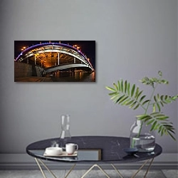 «Россия. Москва. Устьинский мост» в интерьере современной гостиной в серых тонах
