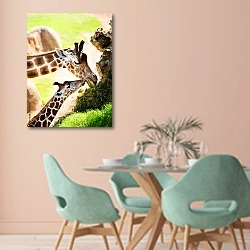 «Два жирафа едят траву» в интерьере современной столовой в пастельных тонах