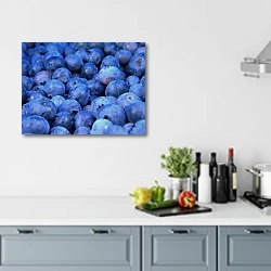«Черничный ковер» в интерьере кухни в голубых тонах