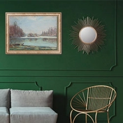 «Заснежено» в интерьере классической гостиной с зеленой стеной над диваном