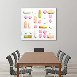 «Разноцветные таблетки» в интерьере конференц-зала над столом для переговоров