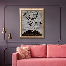 «Деревце поздней осенью» в интерьере гостиной с розовым диваном