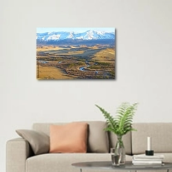 «Россия, Алтай. Вид с рекой Чуя» в интерьере современной светлой гостиной над диваном