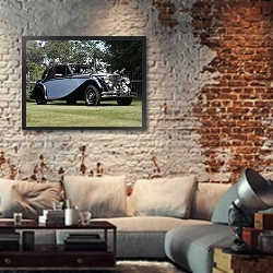 «Jaguar Mark V Drophead Сoupe '1948–51» в интерьере гостиной в стиле лофт с кирпичной стеной