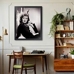 «Hepburn, Katharine (Holiday)» в интерьере кабинета в стиле ретро над столом