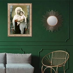«Богородица с розами» в интерьере классической гостиной с зеленой стеной над диваном