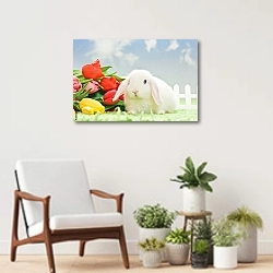 «Белый кролик и тюльпаны» в интерьере современной комнаты над креслом