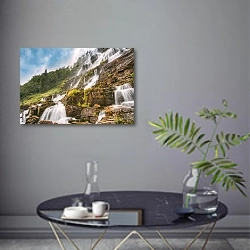 «Норвегия. Tvindefossen Waterfall» в интерьере современной гостиной в серых тонах