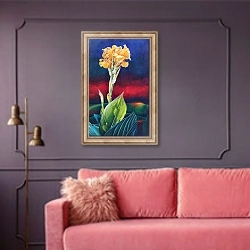 «Yellow Canna Lily» в интерьере гостиной с розовым диваном