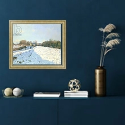 «Effect of Snow at Argenteuil, 1874» в интерьере в классическом стиле в синих тонах