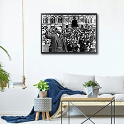 «История в черно-белых фото 903» в интерьере гостиной в скандинавском стиле над диваном