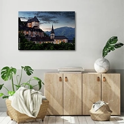 «Словакия, Оравский град. Замок на холме» в интерьере современной комнаты над комодом
