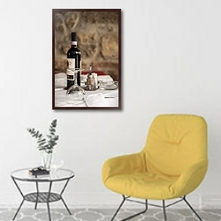 «Италия, вино в ресторане» в интерьере комнаты в скандинавском стиле с желтым креслом