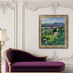 «Landscape from Saint-Tropez» в интерьере классической гостиной с зеленой стеной над диваном