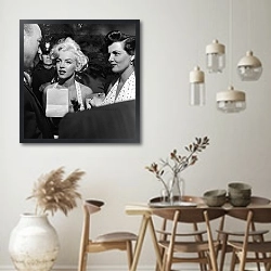 «Monroe, Marilyn 141» в интерьере столовой в стиле ретро