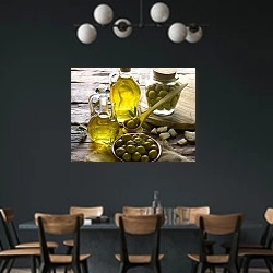 «Оливки и масло» в интерьере столовой с черными стенами