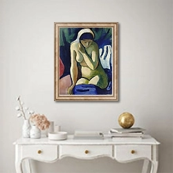 «Naked Girl with Headscarf» в интерьере в классическом стиле над столом