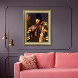 «Архиепископ Алексей Кулебяка» в интерьере гостиной с розовым диваном