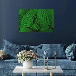 «Листья папоротника в каплях росы» в интерьере современной гостиной в синем цвете