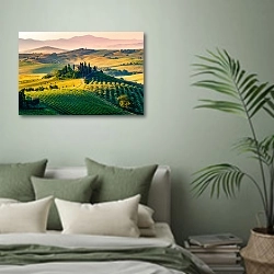 «Италия, Тоскана. Утренний пейзаж» в интерьере современной спальни в зеленых тонах