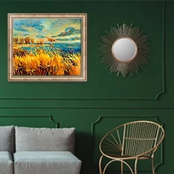 «Закат на осеннем озере» в интерьере классической гостиной с зеленой стеной над диваном